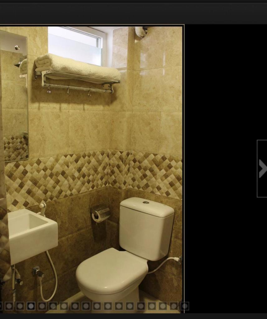 Hotel Aashraya Mysore Ngoại thất bức ảnh